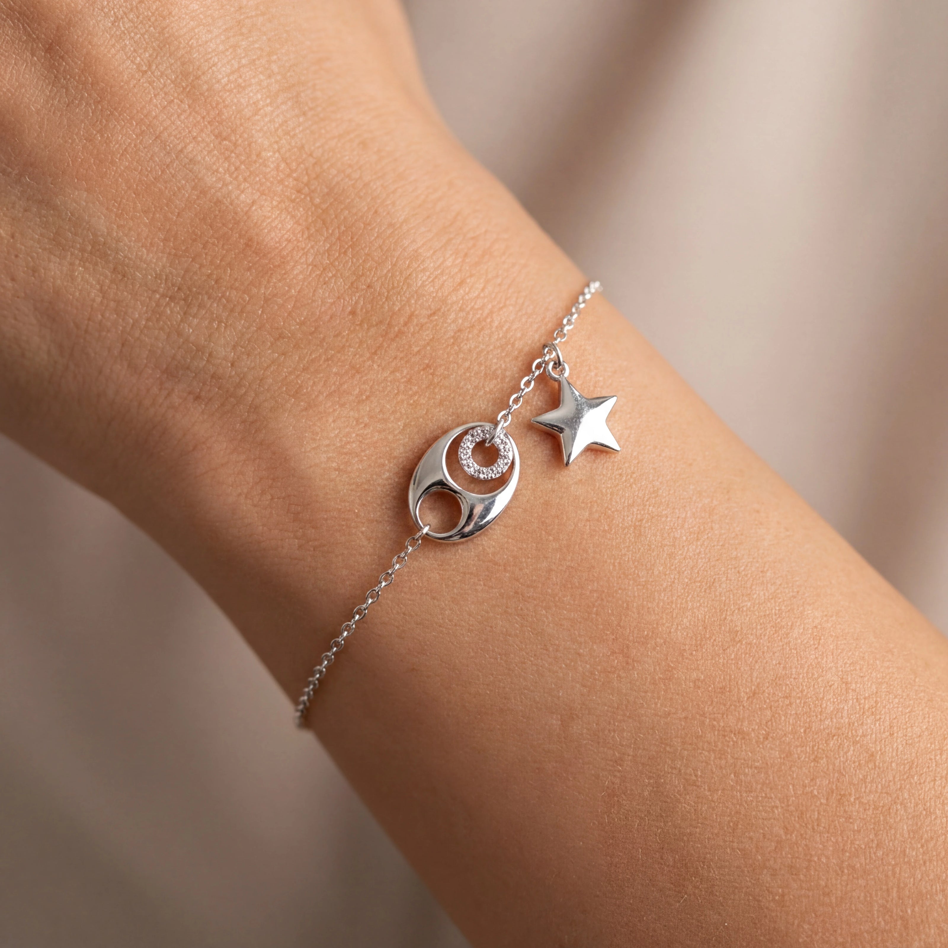 Luna Star Bracelet — 2