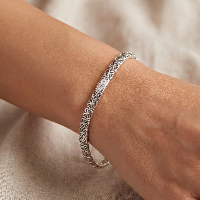 Bloom Motif Bracelet — 2