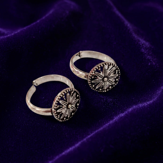 Vintage Compass Toe Rings — 3